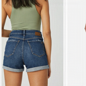 BDG Super High Rise FOXY Jean Denim Shorts Women's Size 27W Cuffed Button Fly